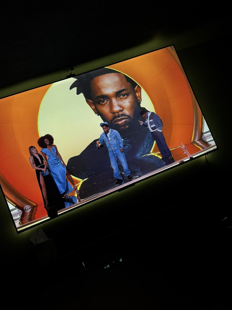 Kendrick wins Record Of The Year…Drake is going to sue the #GRAMMYs