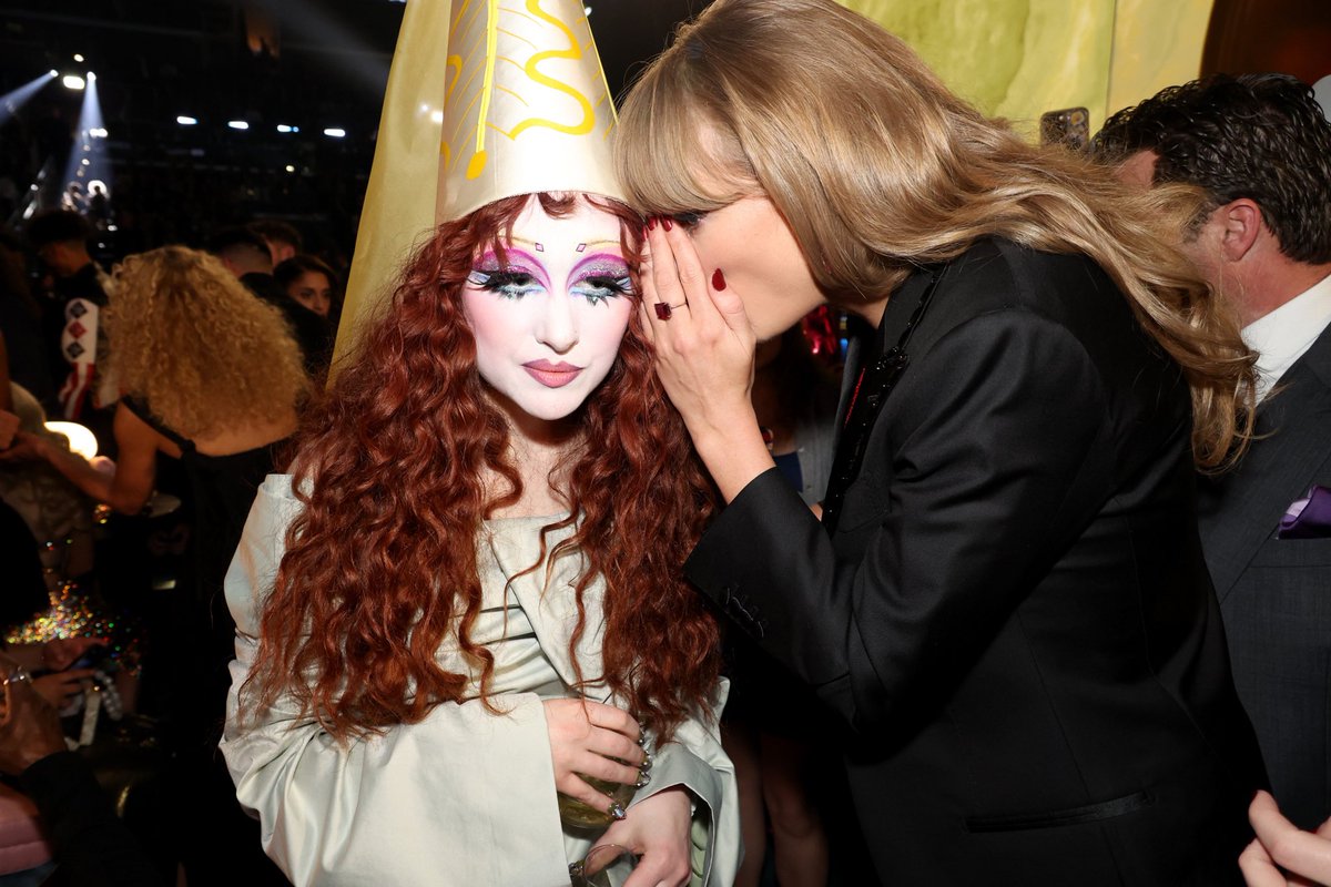 concertleaks's tweet photo. Taylor Swift and Chappell Roan tonight!
#GRAMMYs https://t.co/TaCRMwfGpf