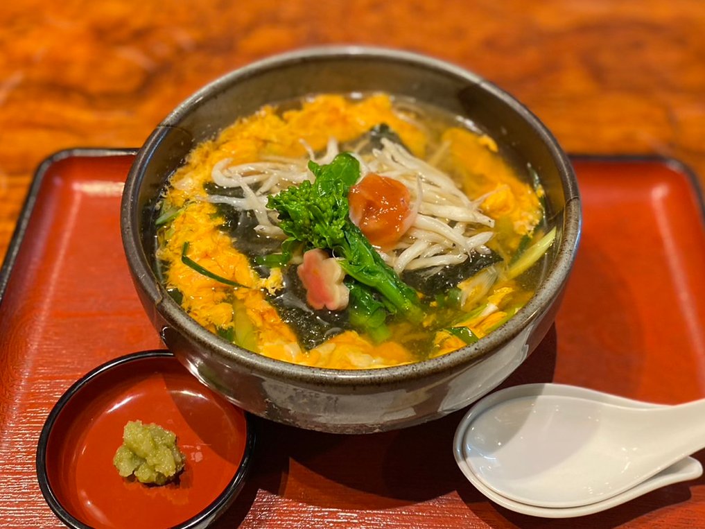 sobajizou's tweet photo. 2月の季節限定おしながき

・南高梅しらすセイロ飯
・白魚そば

https://t.co/rVYBd80abM

そばよし各店にて是非ご賞味ください。
#胡麻切りそば https://t.co/AXg383y1d9