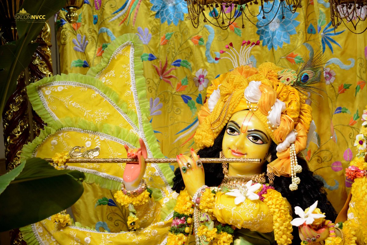 ISKCONPune's tweet photo. 🙏🏽Vasanta Panchami Special Darshan 📿 
🌷Sri Sri Radhavrindavanchandra🌷
🗓03-02-2025🙏 🚩@ISKCONNVCCPune🚩
.
#ISKCONNVCC #ISKCONPune #ISKCONNVCCPune #ISKCON
#Vasantapanchami #Vasantapanchami2025 #Panchami
#kumbhmela2025 #kumbhmela #Prayagraj 
#PrayagrajMahakumbh2025 #3rdfebruary https://t.co/CAlQosnphh