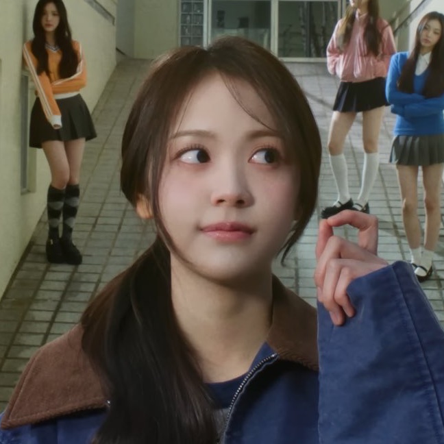 carmensarchive's tweet photo. Some Carmen hit tweet in this month a thread;
(mind you that she has not debut yet) but her fame is very crazy, this is our Indonesia Queen
#Hearts2Hearts #H2H
#CARMEN #카르멘 https://t.co/upmD3ixRq0
