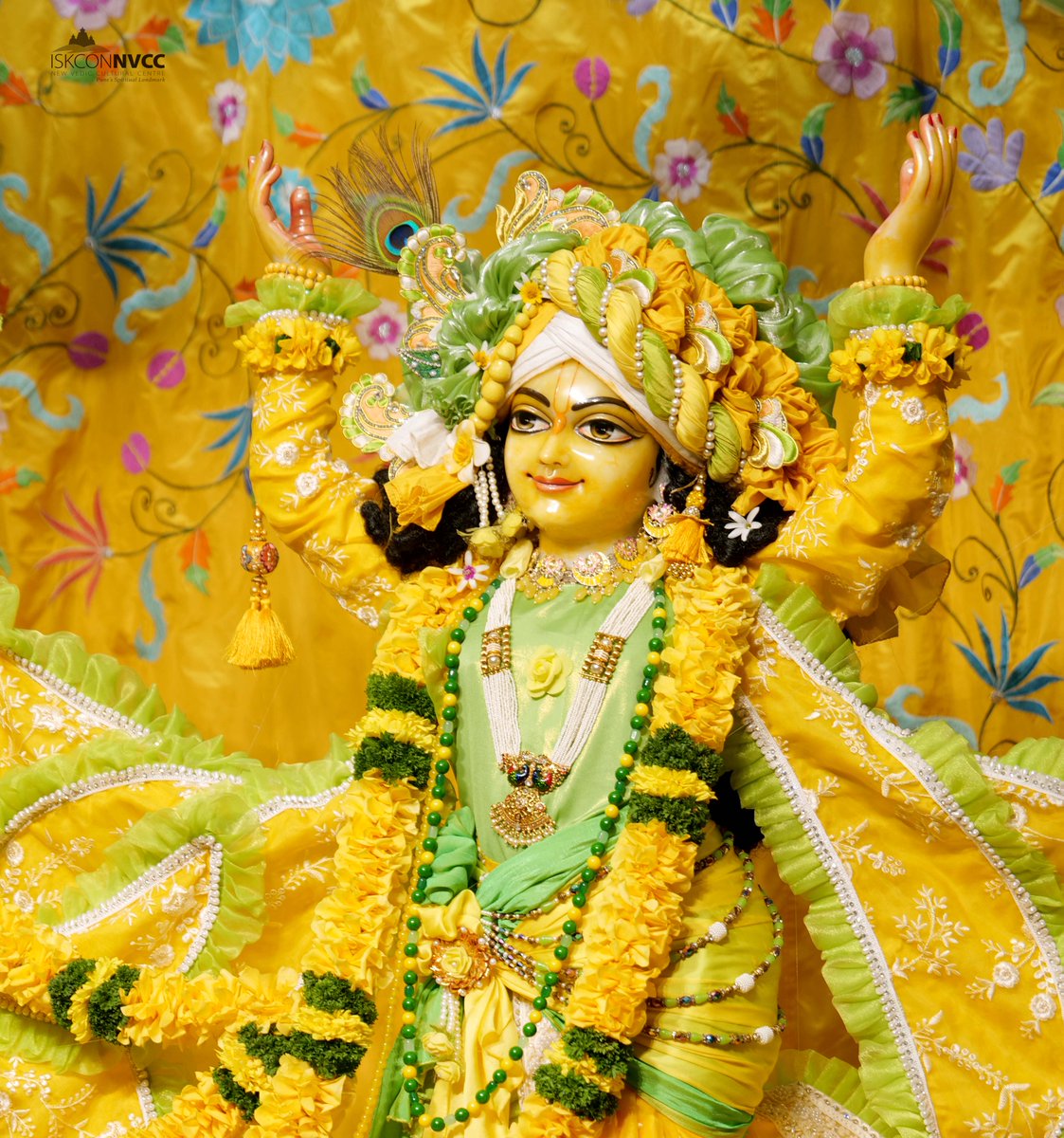 ISKCONPune's tweet photo. 🙏🏽Vasanta Panchami Special Darshan 📿
🌷Sri Sri Gaur Nitai🌷
🗓03-02-2025🙏 🚩@ISKCONNVCCPune🚩
.
.
#ISKCONNVCC #ISKCONPune #ISKCONNVCCPune #ISKCON
#Vasantapanchami #Vasantapanchami2025 #Panchami
#kumbhmela2025 #kumbhmela #Prayagraj
#PrayagrajMahakumbh2025 #3rdfebruary https://t.co/Jq7NBPDxMm