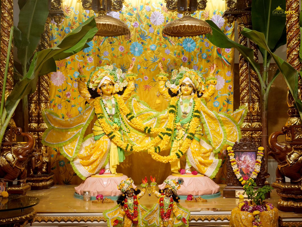 ISKCONPune's tweet photo. 🙏🏽Vasanta Panchami Special Darshan 📿
🌷Sri Sri Gaur Nitai🌷
🗓03-02-2025🙏 🚩@ISKCONNVCCPune🚩
.
.
#ISKCONNVCC #ISKCONPune #ISKCONNVCCPune #ISKCON
#Vasantapanchami #Vasantapanchami2025 #Panchami
#kumbhmela2025 #kumbhmela #Prayagraj
#PrayagrajMahakumbh2025 #3rdfebruary https://t.co/Jq7NBPDxMm