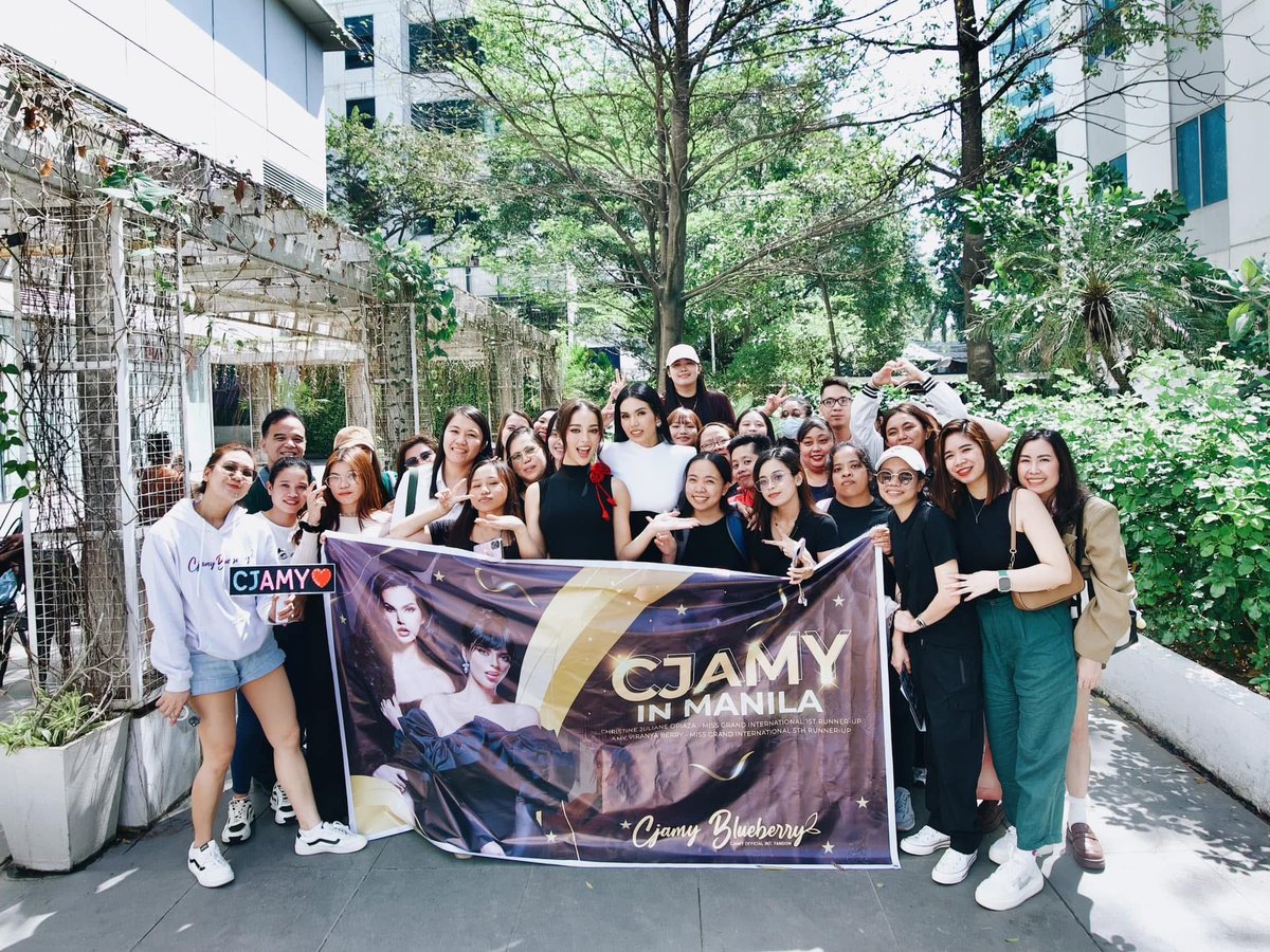 CjamyOfficial's tweet photo. A memorable moment to cherish. First Cjamy Fan meet in Manila Philippines 🫶🩵🩷🇵🇭

@cjopiaza @amyviranya 

#Cjamy #CjOpiaza #AmyViranyaBerry #CjAmyBlueBerry #BlueBerry #AmyBerry #ChristineJulianeOpiaza #Berryontop #CjamyOfficialIntfandom #missgrandphilippines2024 https://t.co/J2Kqou4pFw