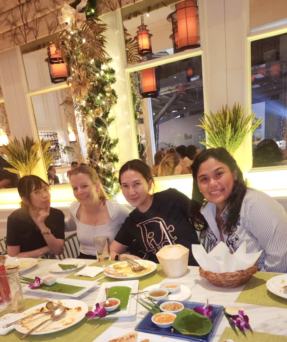 Inspiring dinner with my #IVLP  #STEM sisters! <3 
#womeninSTEM #HiddenNoMore