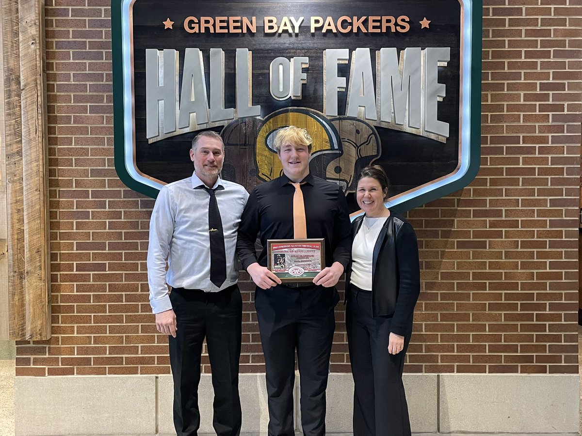 Dylan Hildebrand 3⭐️ (@dylanhilde07) on Twitter photo Had a good time at the all state banquet today. Blessed to have such amazing support from my parents and coaches! <a href="/CatsCoachRiley/">Andrew Riley 🏈</a> <a href="/coachlaxton1983/">Ben Laxton</a> <a href="/VeronaWildcatFB/">Verona Area Wildcat Football</a> Had a good time at the all state banquet today. Blessed to have such amazing support from my parents and coaches! <a href="/CatsCoachRiley/">Andrew Riley 🏈</a> <a href="/coachlaxton1983/">Ben Laxton</a> <a href="/VeronaWildcatFB/">Verona Area Wildcat Football</a>