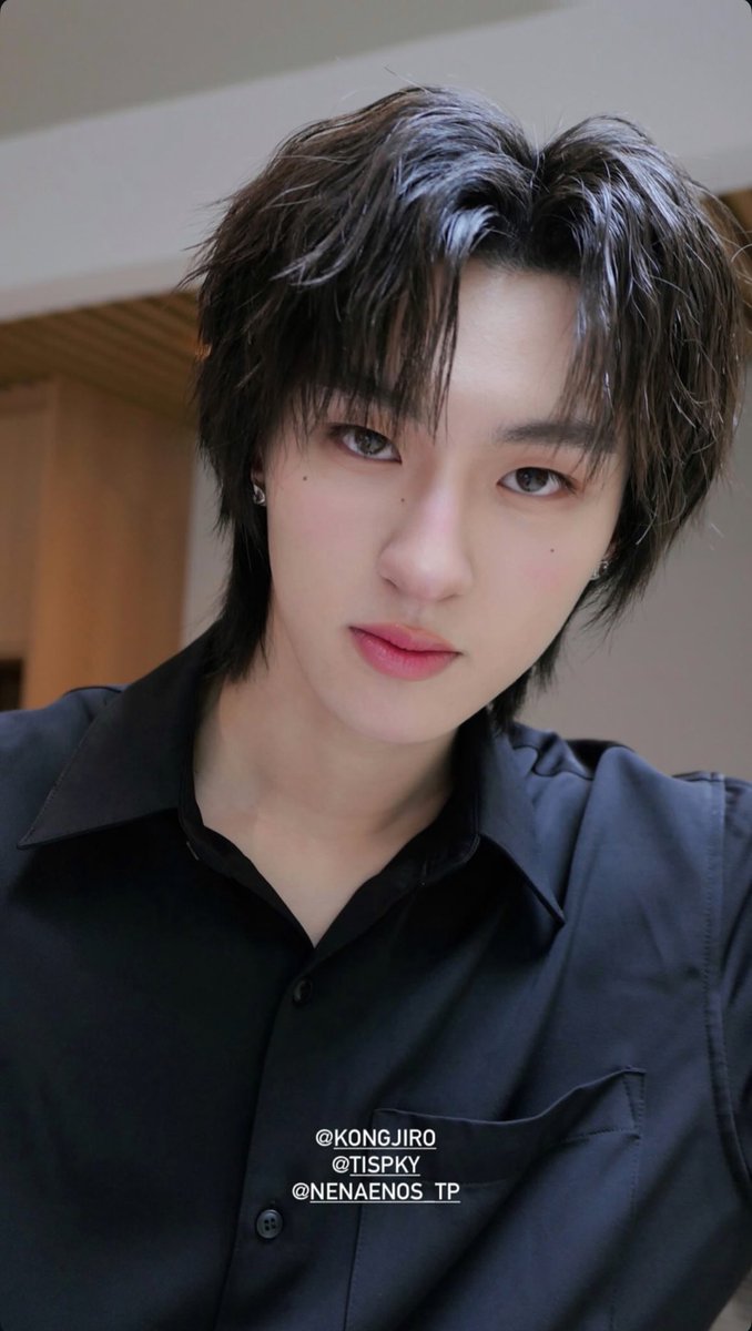 ส่อมกับช้อน เสื่อกับหมอน ประตูกับค้อน โทมัสก้องจริงๆ วิชวลระเบิดระเบ้อ

GOOD BYE YOUR SKY 
#YourSkySeriesFinalEP 
#โทมัสก้อง #thomaskong