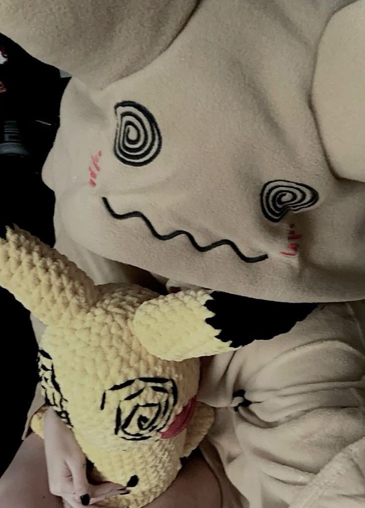 ᅟ
ᅟ𖦹︎ 👻 ᵎᵎ  Boa madrugada! Estou cheio de sono mas não consigo dormir.. Fico pensando em tantas coisas que quero conquistar, é difícil ser ambicioso o tempo todo, tem dias que eu penso que o melhor para mim seria desistir mesmo eu sabendo do fundo do coração que não é.
ㅤ