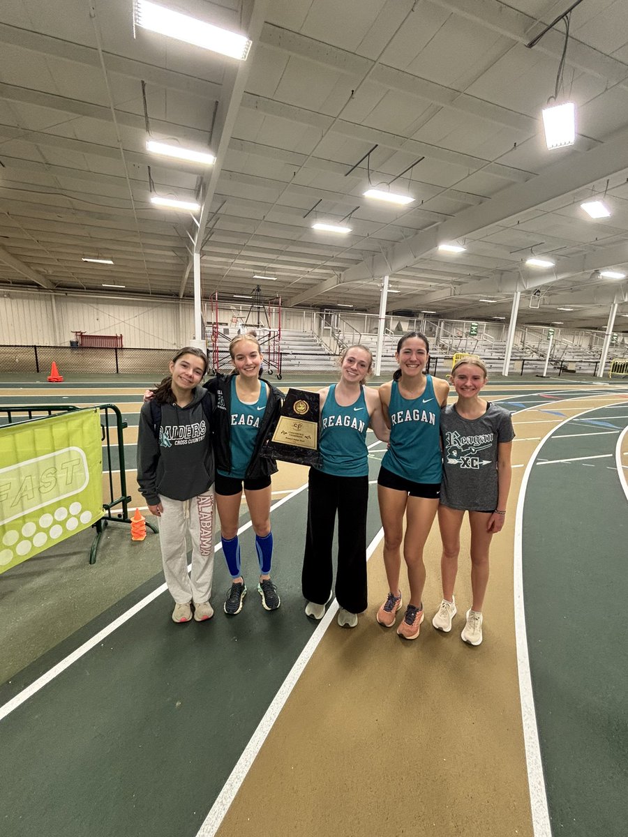 paigeruns's tweet photo. Conference champs! Wasn’t feeling my best after being sick but glad I was able to score some points for my team! @TF_Reagan https://t.co/JhUrKWqPFb