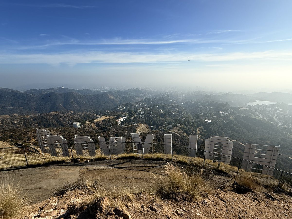 histarch's tweet image. Lovely hike across the Hollywood hills (and 25 degrees). 🇺🇸