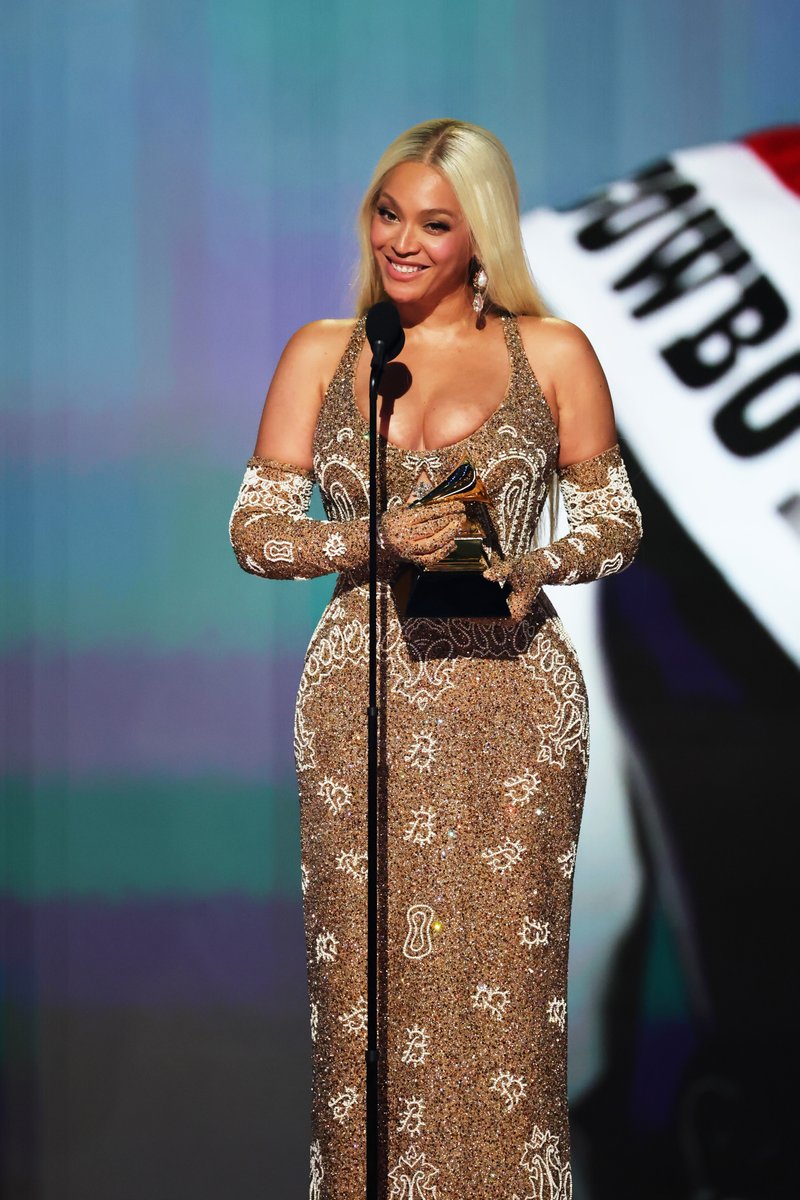 COWBOY CARTER IS THE ALBUM OF THE YEAR!!! Congrats <a href="/Beyonce/">BEYONCÉ</a> 🥂 #GRAMMYs