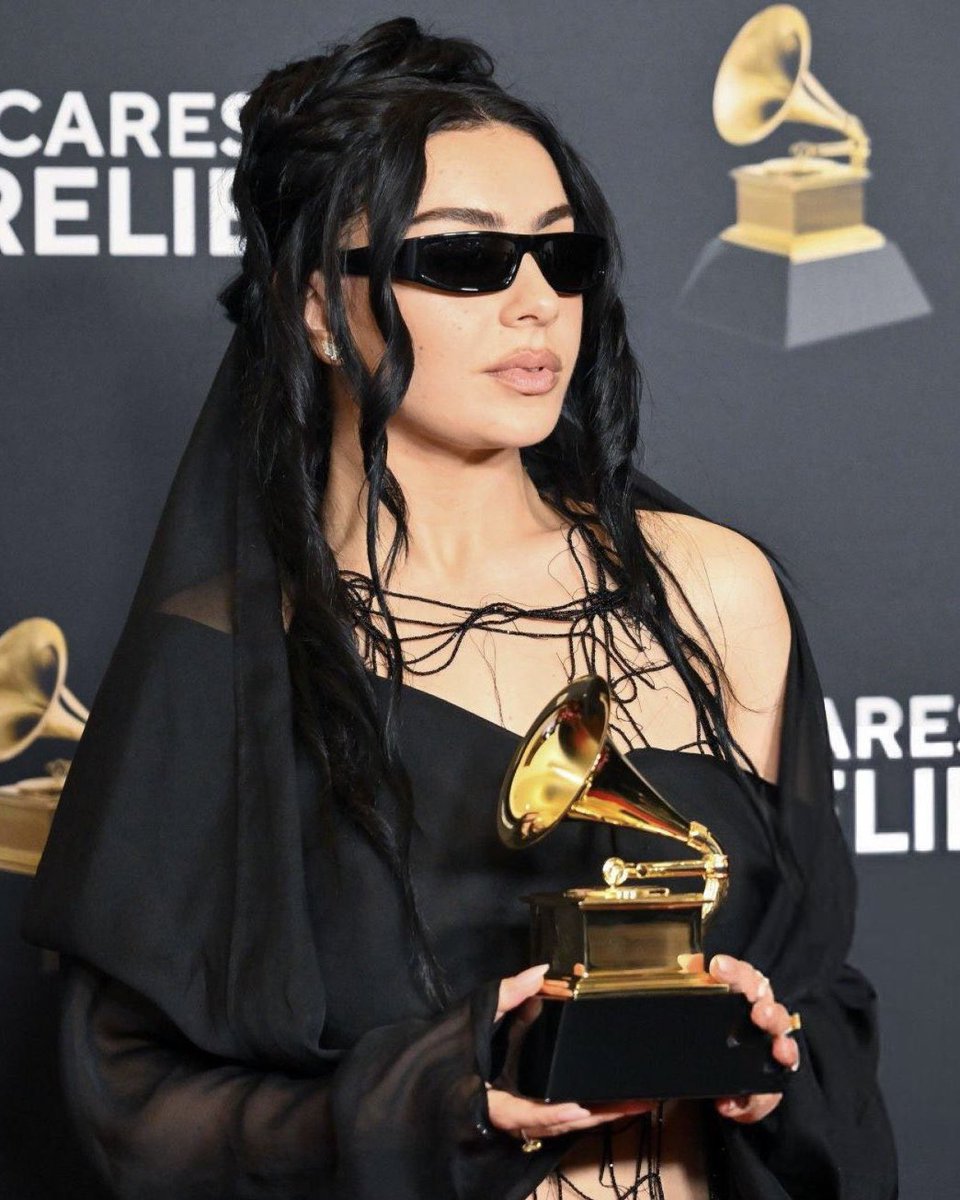 MuuMuse's tweet photo. Wow, that was genuinely one of the most satisfying Grammys in years. The girls ALL giving us fantastic performances. Wins that felt truly correct. An amazing new Gaga song/video. An amazing new Beyoncé reaction. I’m happy! https://t.co/mL1RF1rC6n