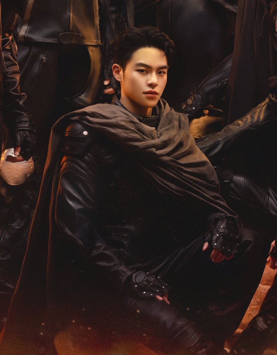 ilysbnn4's tweet photo. โคตรหล่ออะพี่ ใครทำผมเปิดหน้าผากให้ มารับรางวัล https://t.co/4fJxi409aQ