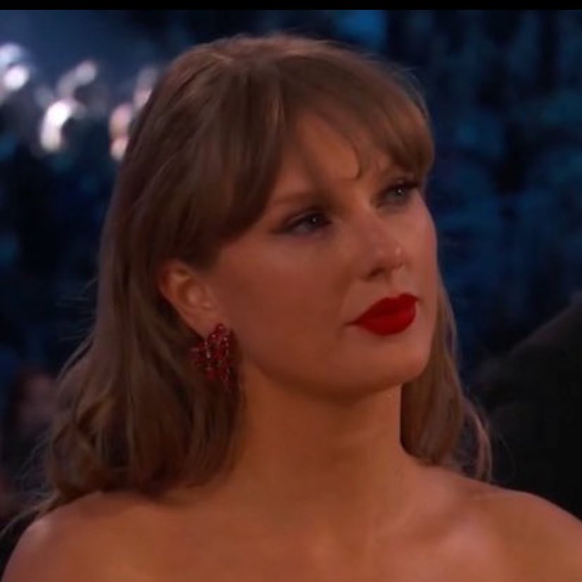 bbenitezleila13's tweet photo. MY SHAYLAS😭😭😭😭😭 #GRAMMYs WE WERE ROBBED https://t.co/M4tambxvUw