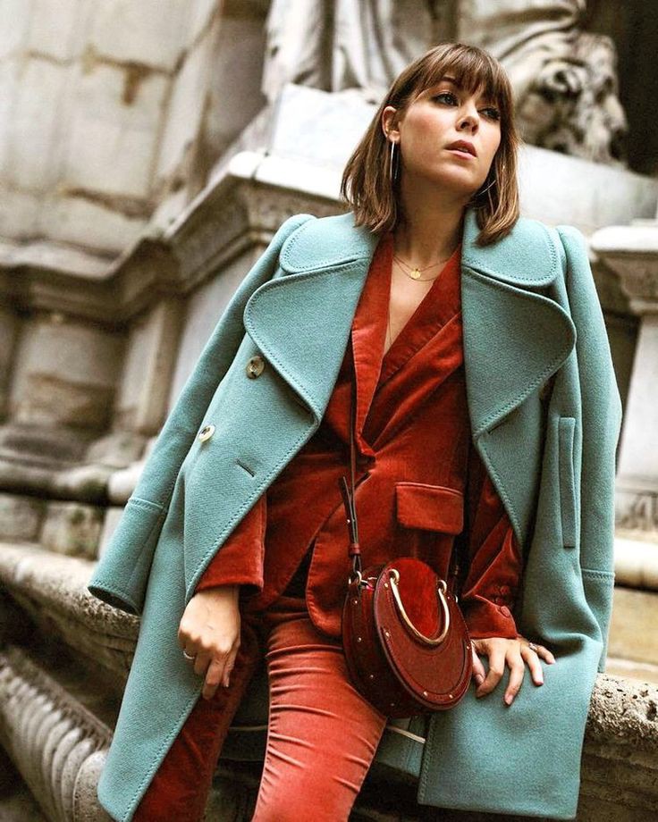 Café de la mode spécial mode plus 
Chic Glamour Meets Street Style: The Ultimate Fashion Fusion

Fashion is ever-evolving, and one of the most captivating trends to emerge in recent years is the seamless blend of chic glamour and street style. This dynamic fusion creates a bold
