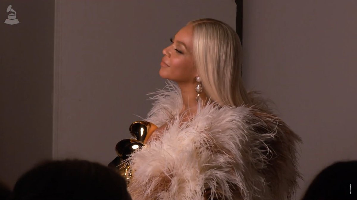 beyoncepress's tweet image. YOU DID IT B! #GRAMMYs