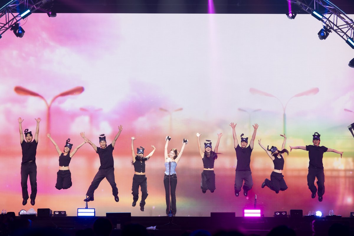 JYPETWICE_JAPAN's tweet photo. BEAT AX Vol.5
STAGE PHOTO

夢見たいな2日間のBEAT AX Vol.5が終了しました🩵

この度はライブにお越し頂き、誠にありがとうございました🫶 ONCEの皆さんにも楽しい思い出になりましたでしょうか-?

ステージでの写真と一緒に、ONCEの皆さんにも忘れられない思い出に残ると幸せです🥰

ONCEの皆さん、これからもずっと会いましょう✨

#BEAT_AX_VOL5
#TWICE #NAYEON