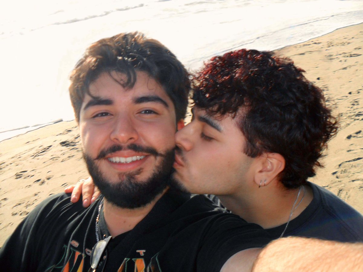 🤍🌊
I love you
<a href="/donavingarciaa/">Donavin 🌙</a>