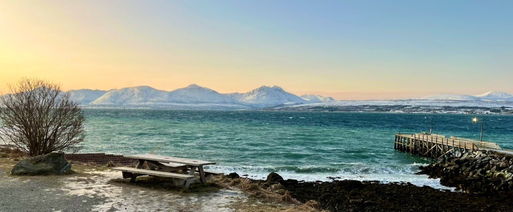 Turquoise water 😍 #Tromsø
