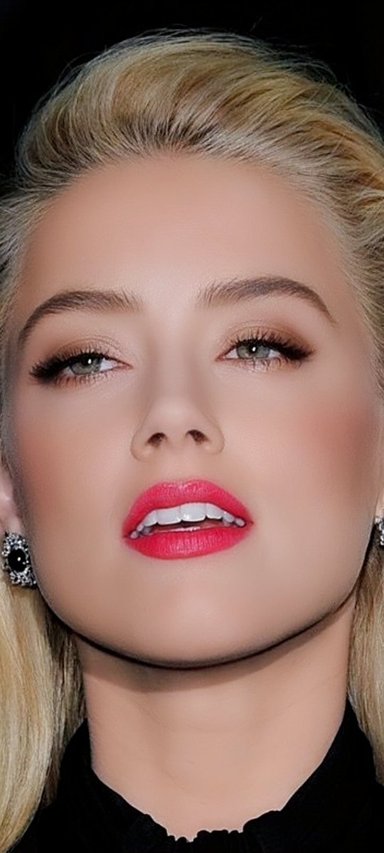 FunPlanet365's tweet photo. #AmberHeard #StarManPost
Face Card 10/10
Amber Heard https://t.co/Imd4cxV2tW