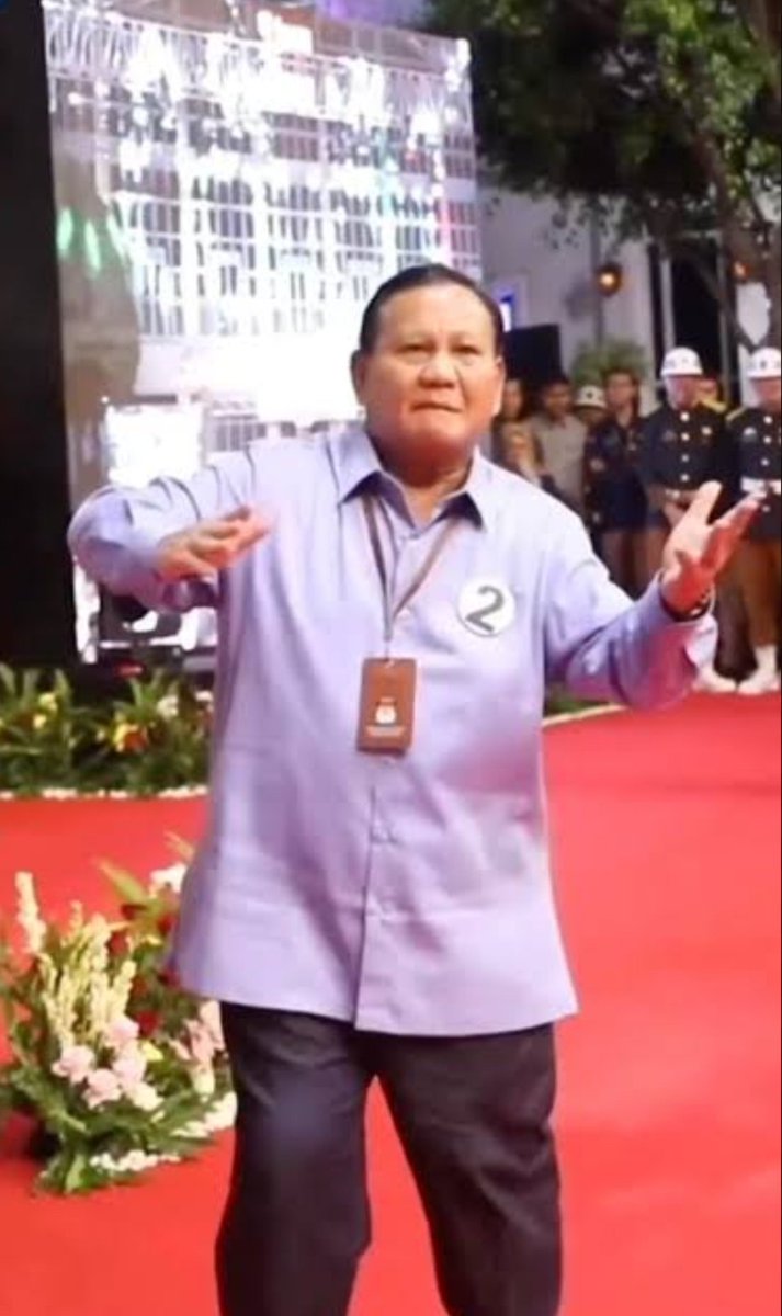 harrieznew3's tweet photo. @CNNIndonesia Minyak naik
Gas susah
Rupiah loyo... sesuai doa dan harapan warga 58%
Jogetin saja https://t.co/SCFKlE8mCf