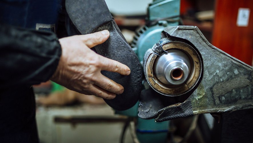 826.000 réparations professionnelles ont profité du dispositif bonus réparation.
👉 swll.to/R5EHKh #reparation #aide