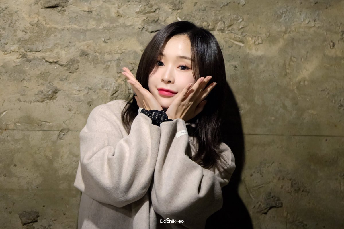 dachik_eo's tweet photo. 20250203 DREAMCATCHER (드림캐쳐) 가현 생일카페 - 로얄마카롱 신사점  
#DREAMCATCHER #드림캐쳐 #GAHYEON #가현 #HappyGAHYUNday #신전의공주는가현이다 https://t.co/FYDH1HApqb
