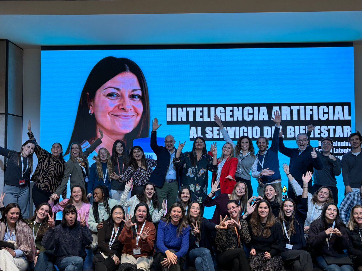 GRAC-IAS :) <a href="/ISDIN/">ISDIN</a>  maravillosa jornada de #IA   aplicada al bienestar . Espectacular equipo , solo puedo estar emocionada del feedback recibido,una LOVE BRAND hecha por y para personas :)
Realmente , I LOVE ISDIN :) 
<a href="/EstadoLatente/">Estado Latente</a> 
#InteligenciaArtificial #IA #AI #aibranding