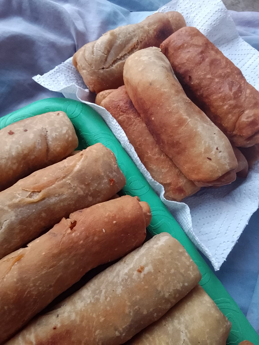 DheejasFoods_C's tweet photo. Hey DFC lover's good morning 

Golden fish rolls are available for sale for N500 each!Send a dm to get one or two for yourself today 😋😍 

Bulk orders are also available 

Thanks for your patronage 🤍 https://t.co/zpPlg3GhjF