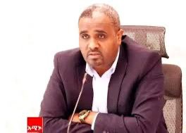 dagmawi_belay's tweet photo. በአማራ ክልል የ አማራ ኮሬ ነጌኛ መቋቋሙ ታውቋል:-

በባህር ዳር ከተማ ወነጀለኞችን በማደራጀት በማሰልጠንና ስምሪት በመስጠት ታዋቂ ሰዎችንና ምሁራንን ታርጌት በማድረግ አፍኖ በመውሰድ በመግደል  በመረሸን በማሰቃየት ላይ የተሰማራውን ቡድን የሚመራው ጎሹ እንዳለማው የተባለው የከተማው ምክትል ከንቲባ ነው:: ይህ ግለሰብ ከክልሉ አስተዳደር ካቢኔና ከመከላከያ ጀነራሎች ጋር በመሆን ባዋቀረው የአማራ ኮሬ ነጌኛ ብዙ ምሁራንና ታዋቂ ግለሰቦችን እየበላ ይገኛል:: የባህር ዳር ህዝብ ቁጥር አንድ ጠላቱ ይህ ሰው ነው:: የ አማራ ኮሬ ነጌኛ ከ ኦሮሞ ኮሬ ነጌኛ የተቀዳና ተቀናቃኝን የሚሉትን ለማጥፋት የተቋቋመ ገዳይ ስብስብ ነው:: የሁለቱም ኮሬ ነጌኛ የበላይ ትዛዝ ሰጭ አብይ  አህመድ መሆኑ ታውቋል:: የፋኖ ሀይሎች እነዚህ ግለሶች ላይ አስፈላጊውን እርምጃ ወስደው ይህን  አረመኔ የገዳይ ስብስብ ከአማራ ክልል ማጥፋት አለባቸው:: 

የአማራ ኮሬ ነጌኛ አባላት:-

ጎሹ እንዳለማው ሰብሳቢ
አረጋ ከበደ አባል
ይርጋ ሲሳይ አባል
አህመዲን መሀመድ  አባል
ደሳለኝ ጣሰው አባል
አብዱ ሁሴን አባል