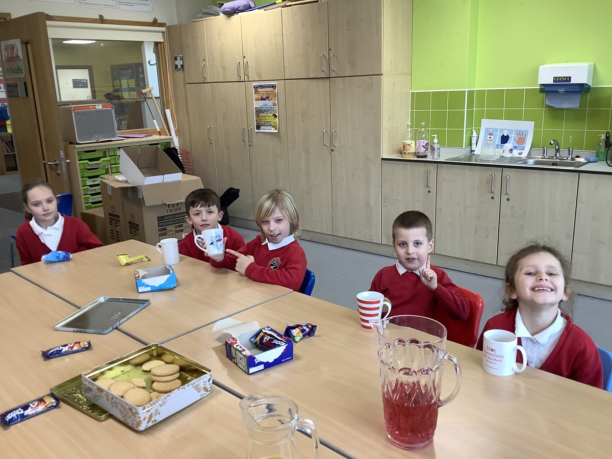 Mrs Morgan tweet media