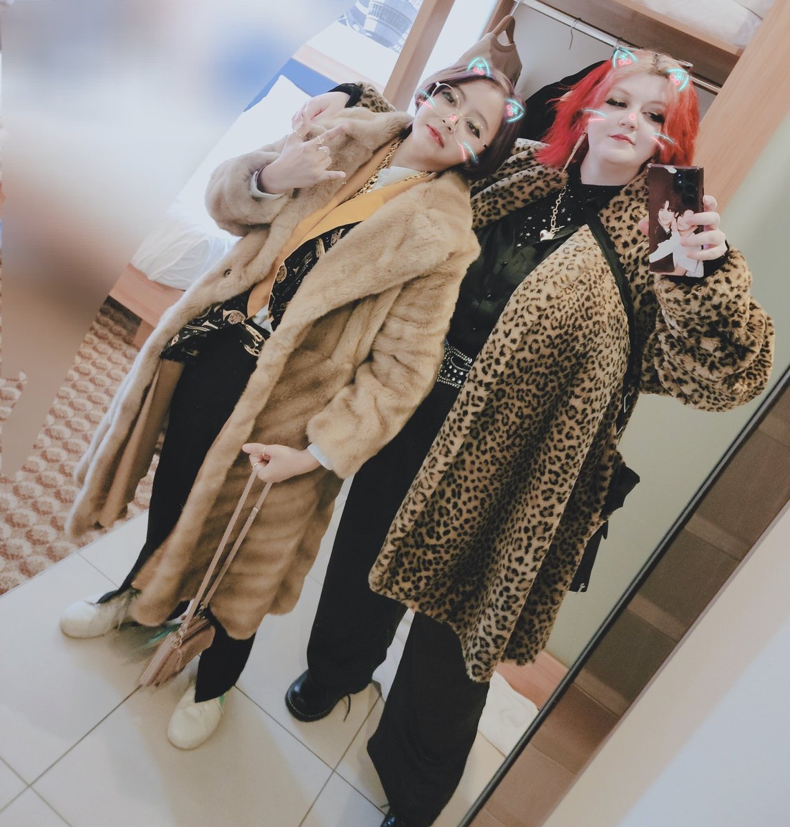 Lovitinia's tweet photo. Gonna go celebrate @OrdinaryXtreme's birthday the best way possible, seeing Ateez!!
#ATEEZinAmsterdam https://t.co/cSCv5vjzBH