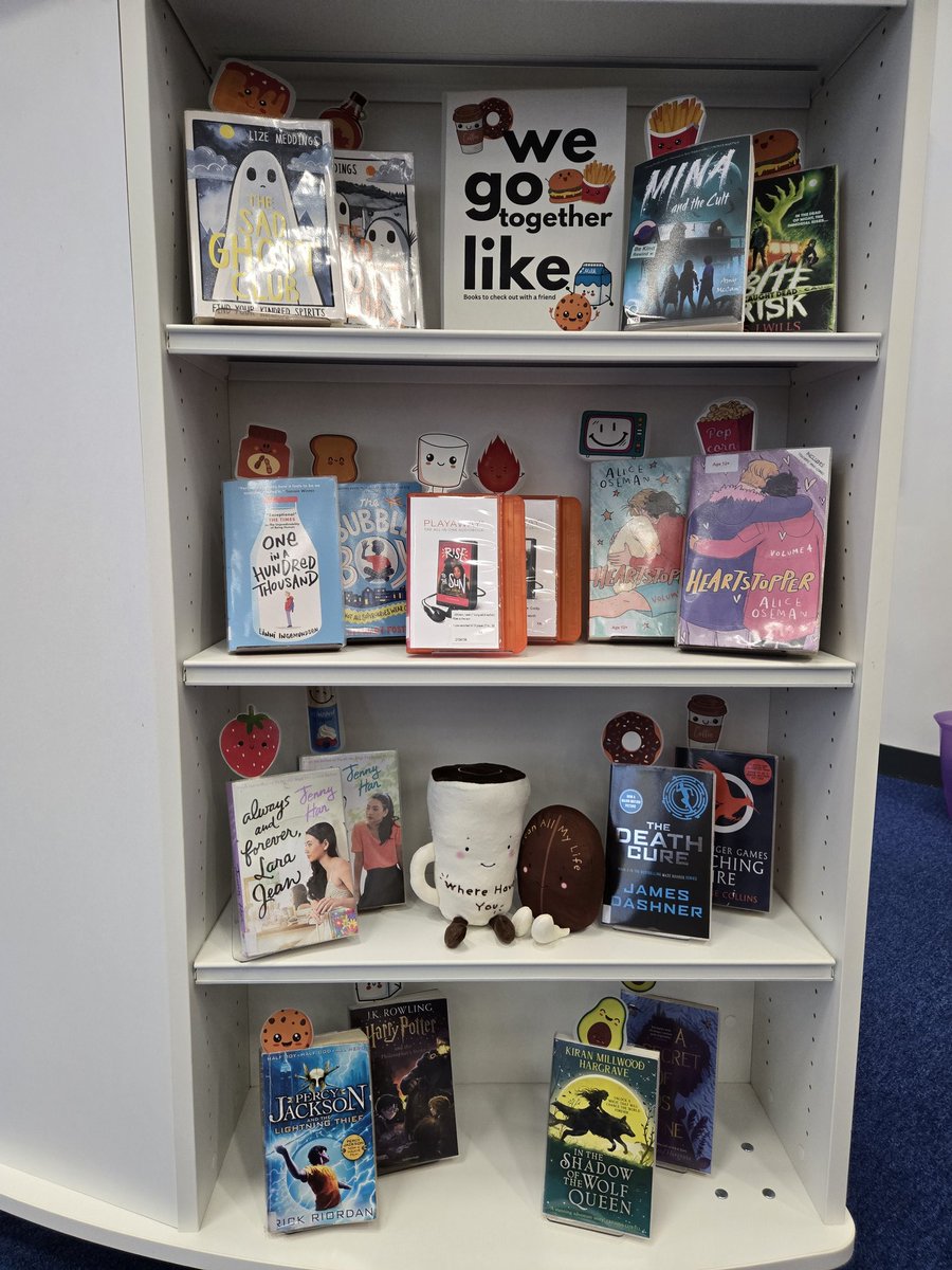LibraryAlford's tweet photo. Good morning @alfordacademy ! Why not come and browse our new Valentine's Day themed book displays to kick start the week? The books are waiting for you 😉 https://t.co/ZGn5veBj9W
