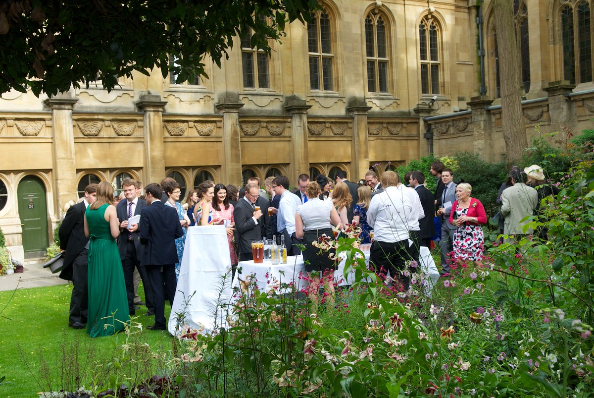 Looking for the perfect venue to impress your guests? 👀

Our venues offers stunning locations ideal for drink receptions, complete with delightful canapés options to elevate your event! 😋

Contact us today! #linkinbio

#oxford #oxfordvenues #greatlocations #bestvenues