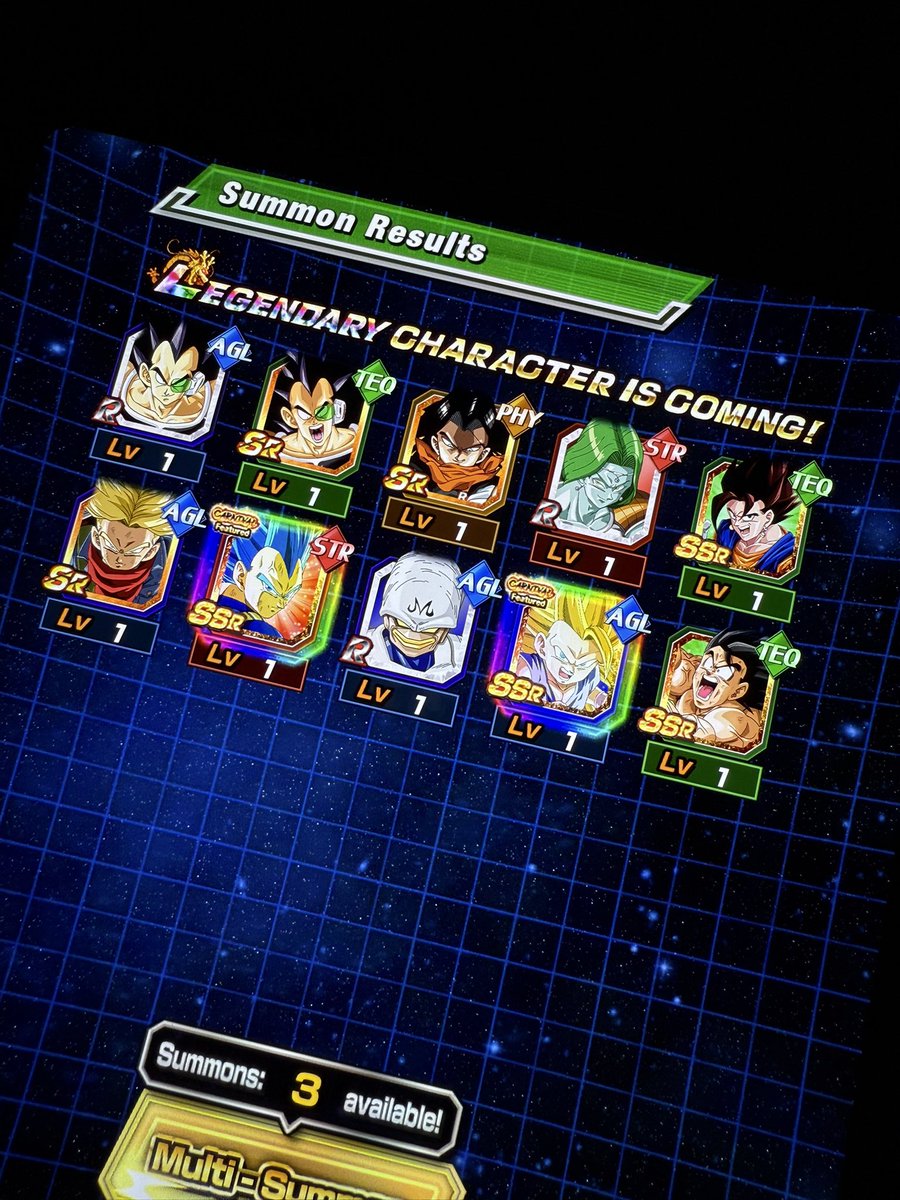 dropdeadsing3's tweet photo. @Playymaakerr 

Me quise aventar un triple después de ver tu último video, ya tenía a Vegito y ahora toca ahorrar porque acabamos de lograr el sueño: https://t.co/tfFONBYEon