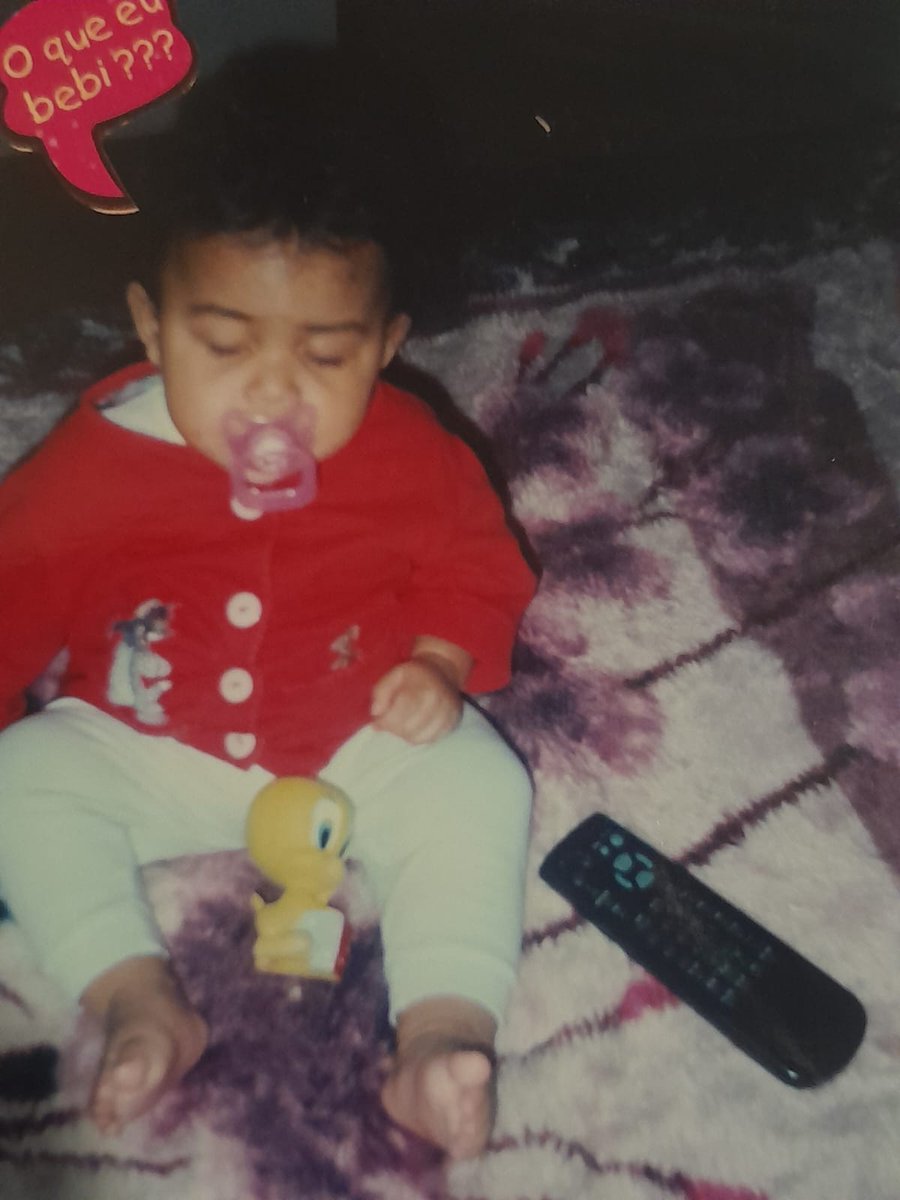 FvCKD33's tweet photo. fotos minhas quando era criança.
vou queimar todas antes de me matar https://t.co/mWZ5GC98Om