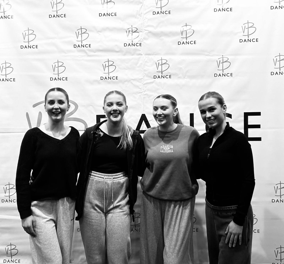 Wishing you all a wonderful start to week! 

#dancer #burgesshill #hassocks #childrensdanceschooloftheyear #friendship #confidence #kindness #ballet #acro #tap #modern #jazz