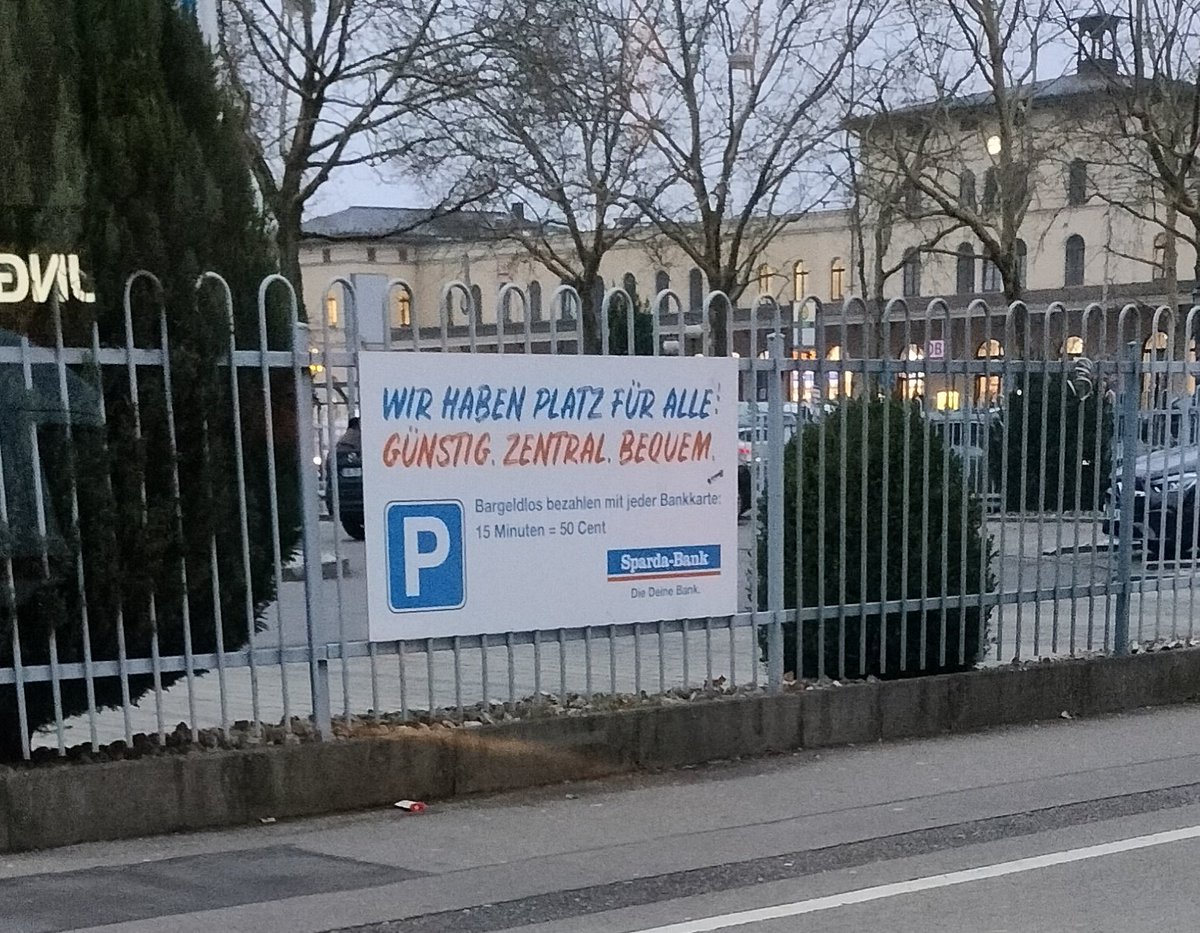 Random Wasserleiche tweet media