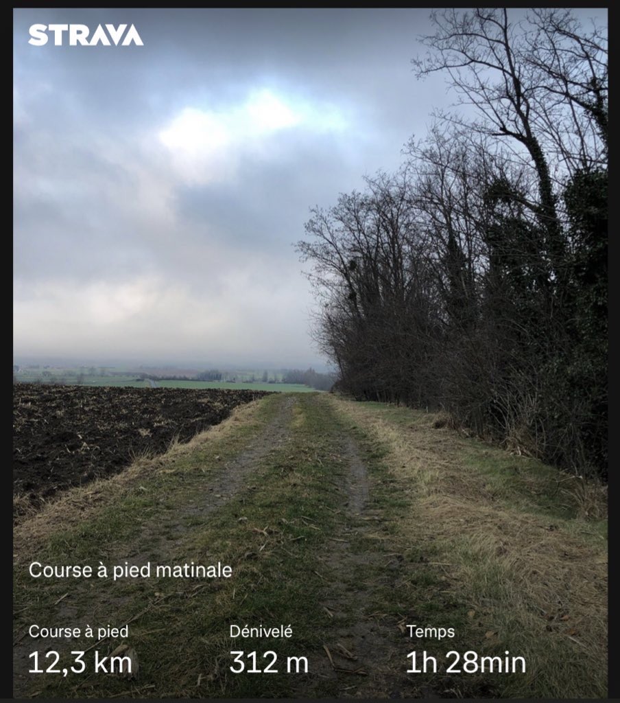 ouserkaf63's tweet photo. Sortie du week-end 
#running #trail https://t.co/WMvJmmc1K6