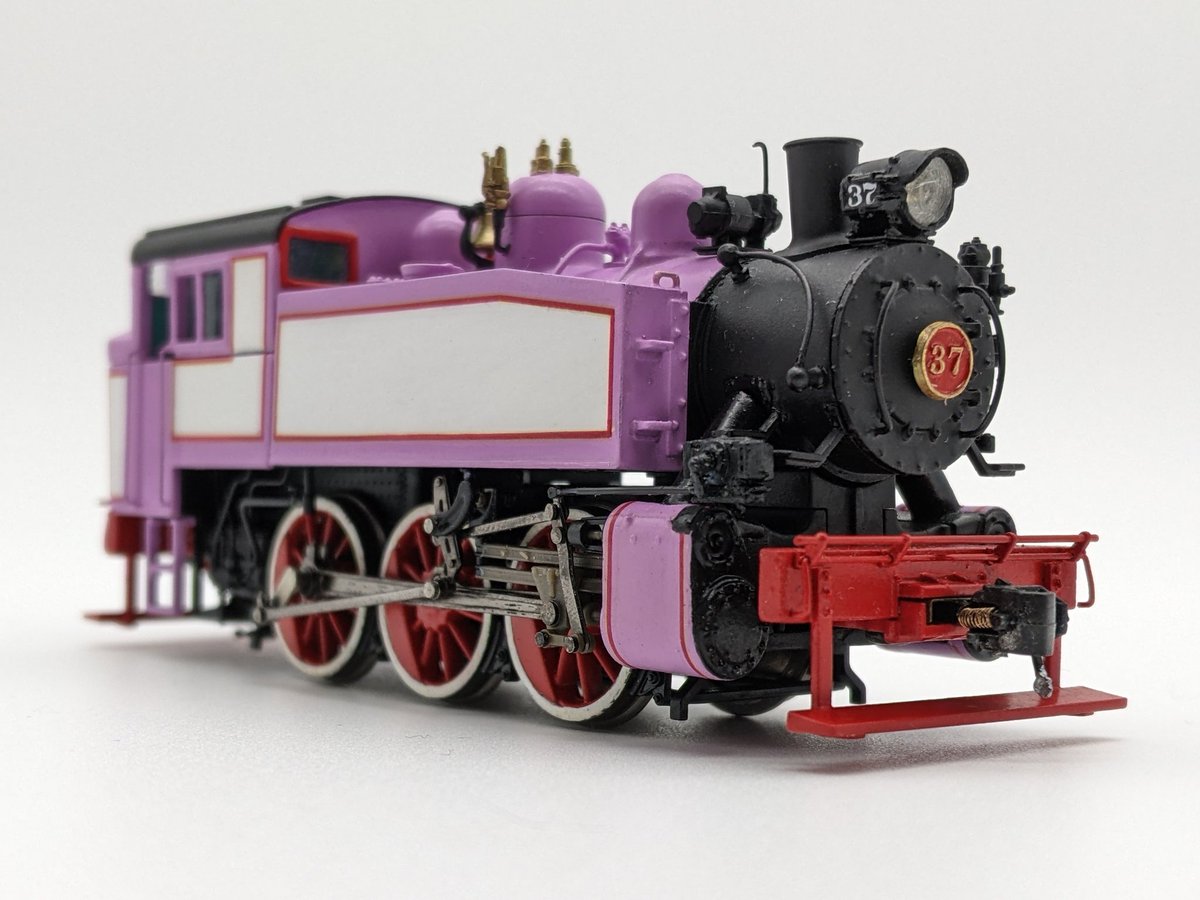 Blaxlandridge3's tweet photo. Redid Rosie's pics now that the headlight lense was installed. She's officially done. 

Special thank you to @SkarloeyBoi for the impromptu repairs!

If anyone has an HO Rivarossi S100 for sale, PLEASE let me know! I'm looking to do Brad next.. https://t.co/7Ao3kYYE0P