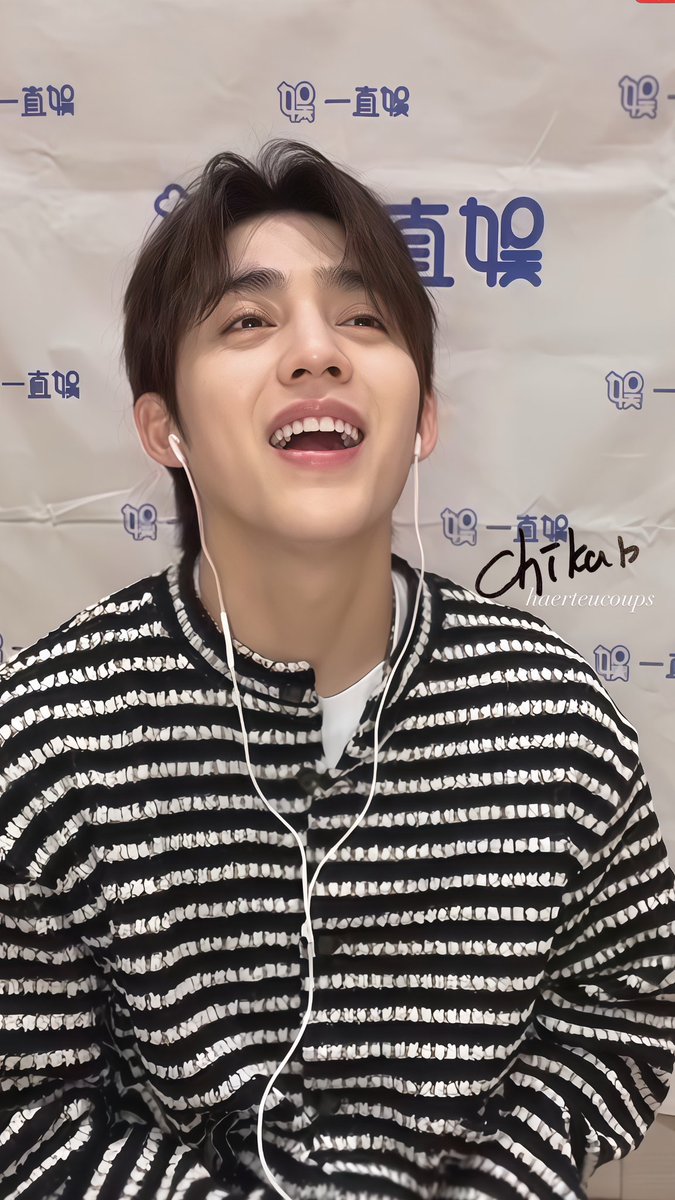 250203 이즈위 영통 팬싸

행복한 승철이~
happiness looks good on youuuu babe 🥹🫶🏼

#세븐틴 #에스쿱스 #scoups #츼승철 #SEVENTEEN