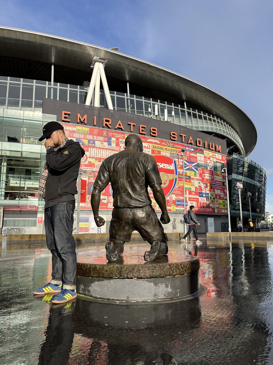 ganecamuslim's tweet photo. @IDGoonerscom Semoga para jamaah Arsenaliyah bisa segera menunaikan ibadah ke Emirates stadium. Saya doakan. Tipsnya adalah yakin, diucapkan dan diusahakan. https://t.co/CBCcT9dCdA