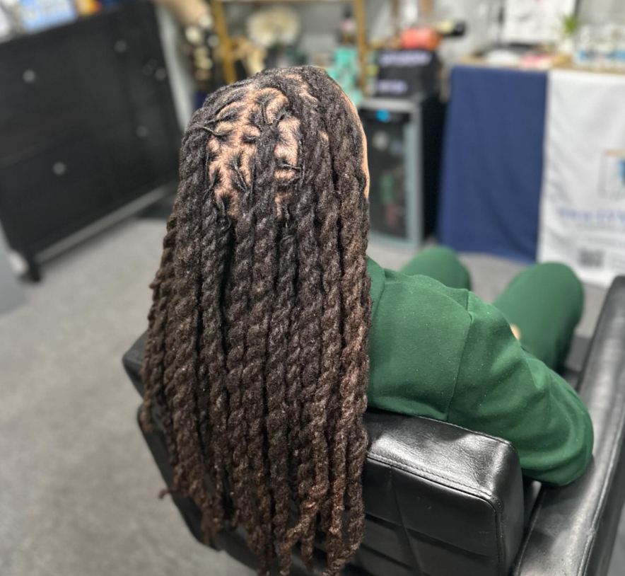 AnnabelleS8001's tweet image. LVX Loc Maintenance 🌟
#BaltimoreLocs
#DMVHairstylist
#LocMaintenance