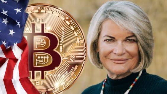 BIG BREAKING 🇺🇸 

THE USA CAN CUT ITS DEBT IN HALF WITH STRATEGIC #BITCOIN RESERVE — SENATOR LUMMIS.

SOMETHING BIG IS COMING 🚀