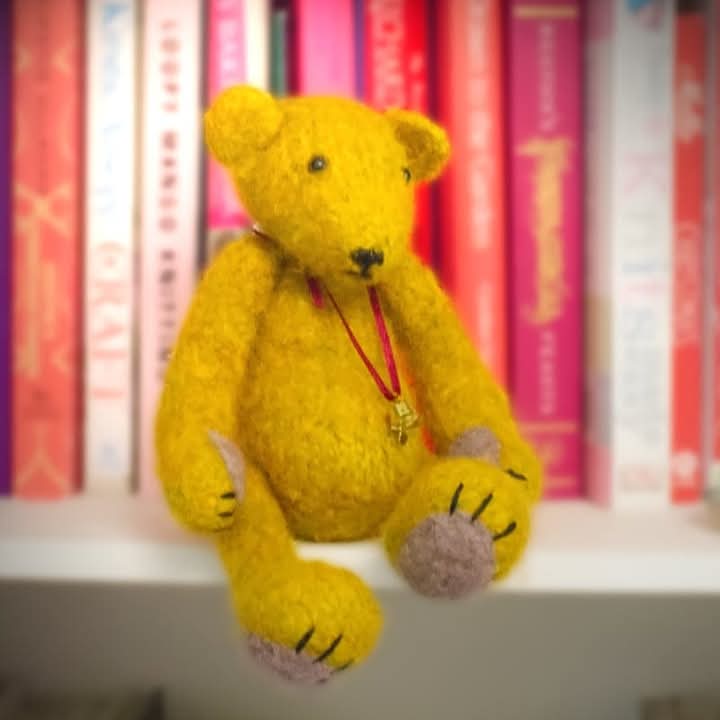 Bearsandthebee tweet media