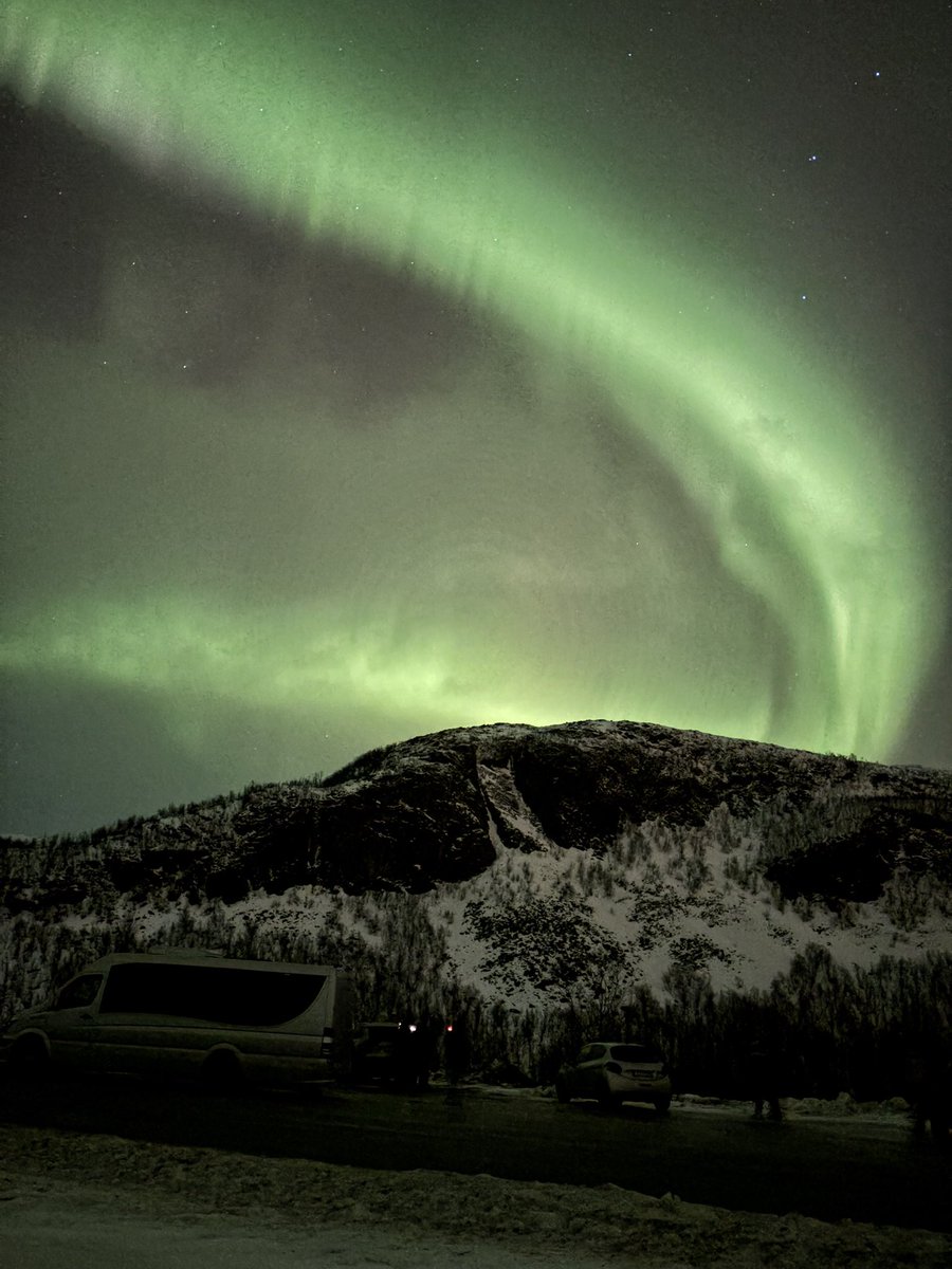 Lauraperis_'s tweet photo. Aquest cop si que hem vist aurores❤️‍🩹❄️🌌 https://t.co/uYT5qXY3uL