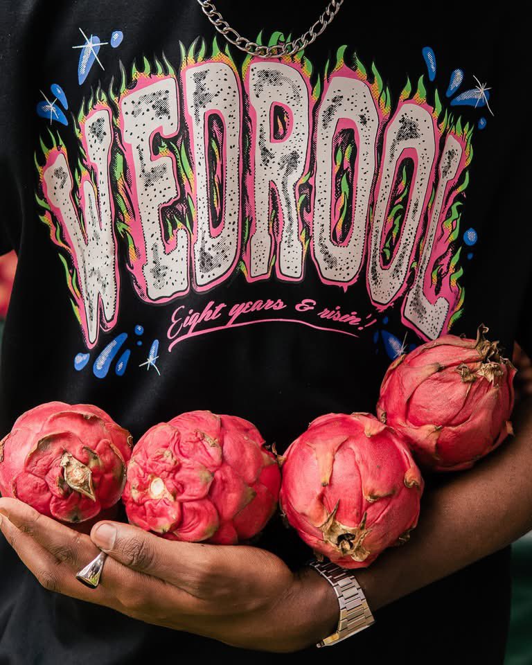 WEDROOL's tweet photo. Designed with bold strokes and vibrant colors, The Dragon Fruit Tee by We Drool captures an artistic essence that’s effortlessly iconic. A piece that speaks for itself—don’t miss out on this one.🐲🐉

🌎 WEBSHOP: https://t.co/QmNhPA0Jkx

🛒 SHOPEE: https://t.co/MzgjAk9aY0 https://t.co/iR1cS8ohhN