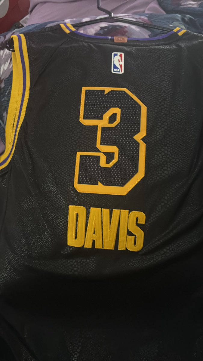 Laker Savant 🫡🫡 tweet media