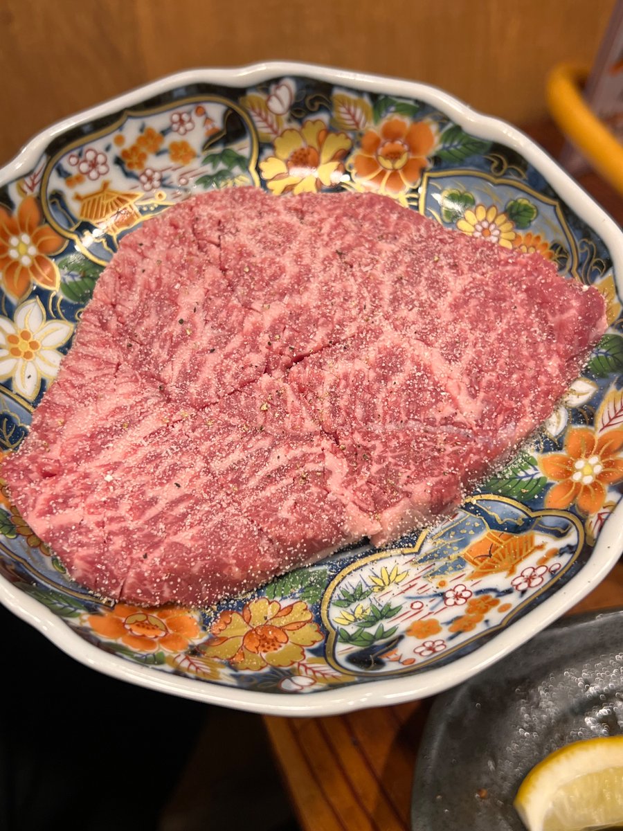 mitsuboshi_7's tweet photo. 大阪天満の焼肉📍「わっちょい」は肉好き必見！

マル芯やはらみの旨味が圧巻で、盛岡冷麺&amp;ドラゴン麺で締めも完璧。

肉質神っ！また行きたくなってる。

 #天満グルメ #焼肉 https://t.co/1l2fAsmwPw