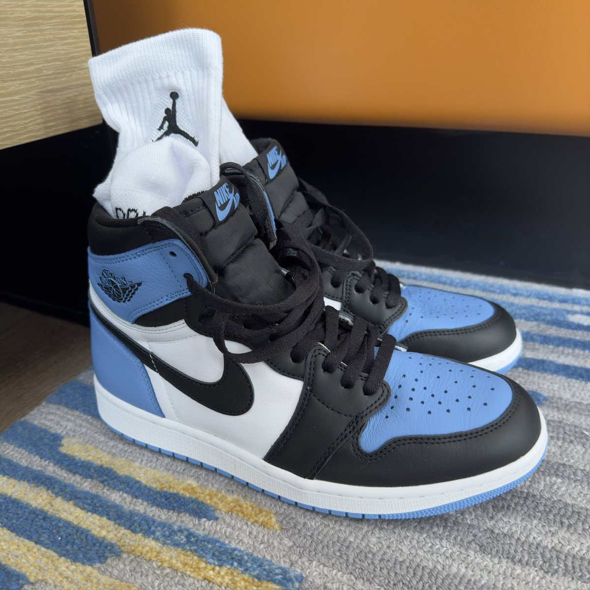 假期要结束了抽个奖吧！P1有点洗不出来送出去吧！
点赞+评论+转发，截止到7号0:00
自动选号机按照点赞顺序从上往下
10号以后我回学校了打包邮寄！偏远地区邮费需要自理介意勿参与！